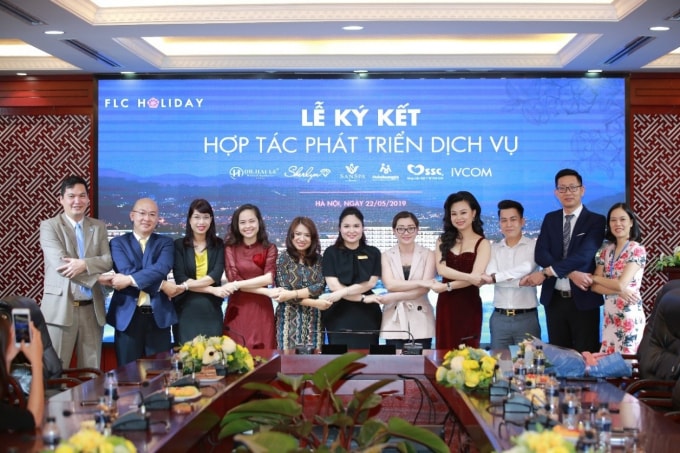 Lễ ký kết giữa FLC Holiday và các đơn vị đối tác nhằm mang tới cho khách hàng các dịch vụ và sản phẩm cao cấp