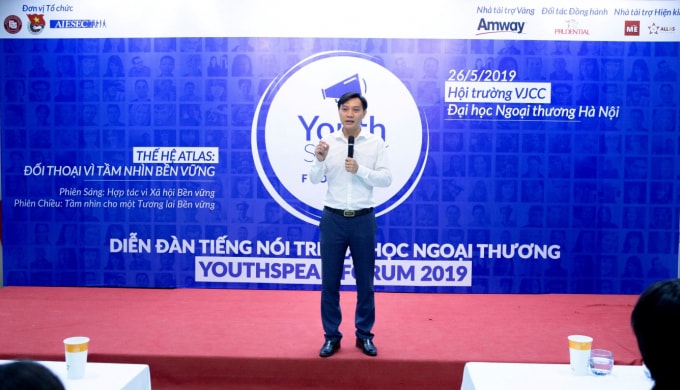 Ông Nguyễn Phương Sơn – Giám đốc Đối Ngoại Amway Việt Nam chia sẻ về “Sự bền vững dưới góc nhìn nhà kinh doanh”