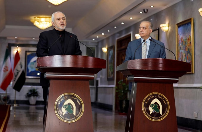 Ngoại trưởng Iran Javad Zarif và Ngoại trưởng Iraq Mohammed al-Hakim. Ảnh: Reuters