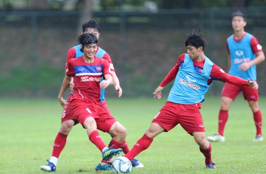 Tuấn Anh sẽ có cơi hội sát cánh cùng các đồng đội ở ĐTQG Việt Nam khi tham dự King's Cup 2019. Ảnh: NLĐ.