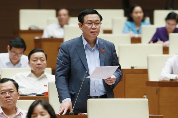 Phó Thủ tướng Chính phủ Vương Đình Huệ giải trình thêm về việc tăng giá điện tại Quốc hội ngày 30/5. Ảnh: VGP