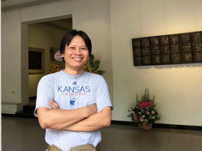 Họa sĩ Bùi Trọng Dư - nạn nhân của nhiều vụ việc công nhiên đạo tranh. Anh cũng là người sáng lập ra nhóm