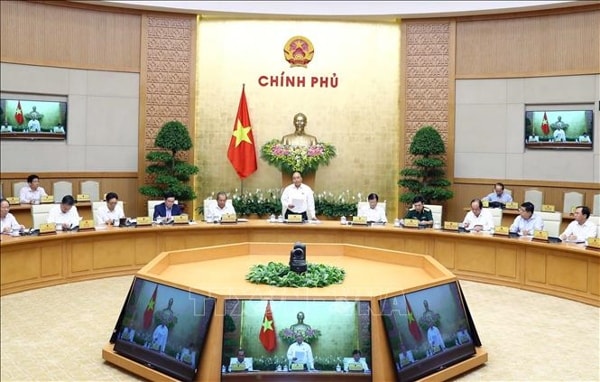 Thủ tướng Nguyễn Xuân Phúc chủ trì phiên họp Chính phủ tháng 5/2019. Ảnh: TTXVN