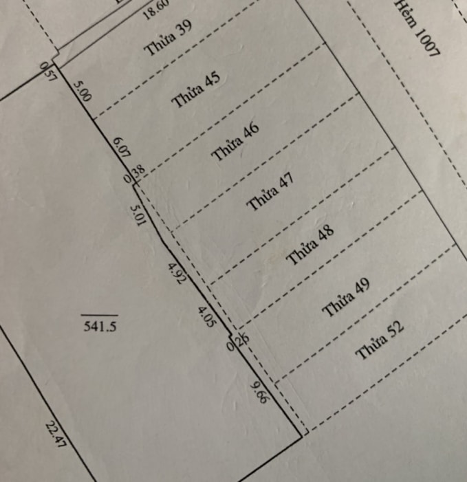 còn đây là bản vẽ sau khi các hộ dân lấn chiếm mảnh đất nhà ông Nhuận lần 1 ...