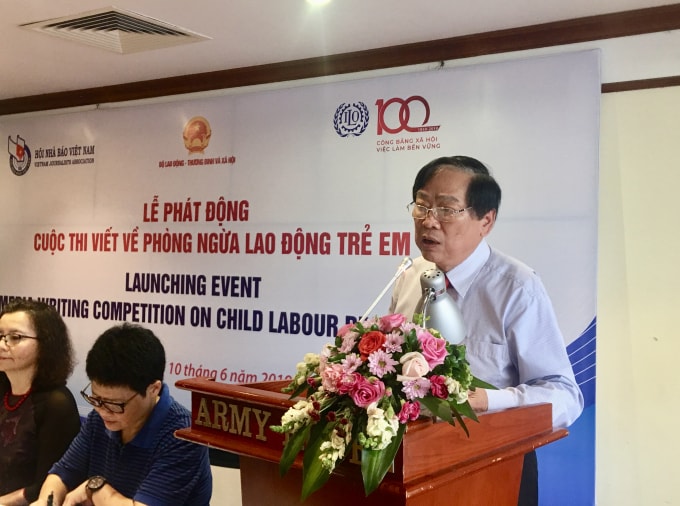 Ông Mai Đức Lộc, Phó Chủ tịch Hội Nhà báo Việt Nam cho biết trong thời gian gần đây vấn đề về trẻ em luôn là đề tài nóng và luôn được sự quan tâm của báo chí, truyền thông. Ảnh: Hoàng Huy