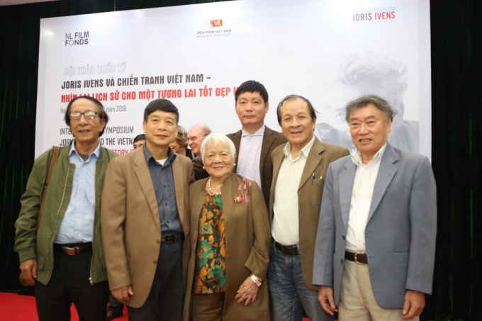 Bà Xuân Phượng cùng đồng nghiệp tại một cuộc hội thảo, năm 2018.