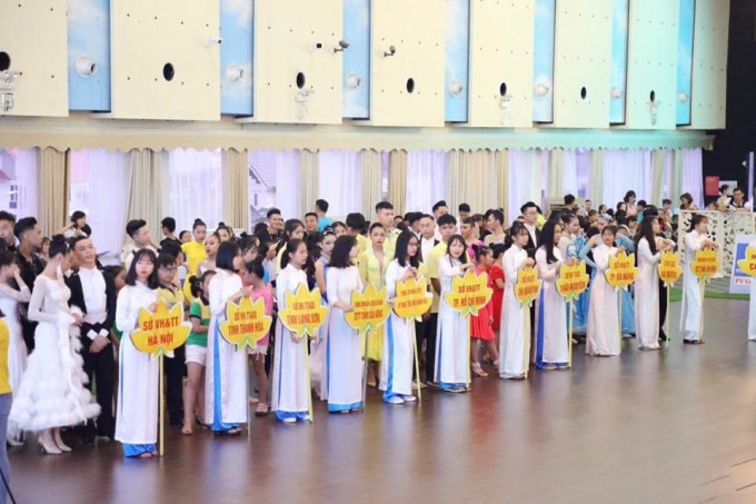 Giải vô địch trẻ Khiêu vũ Thể thao quốc gia năm 2019 có sự góp mặt của gần 600 vận động viên thuộc 30 đơn vị, Câu lạc bộ đến từ 15 tỉnh, thành trong cả nước. Ảnh: Báo vanhoa