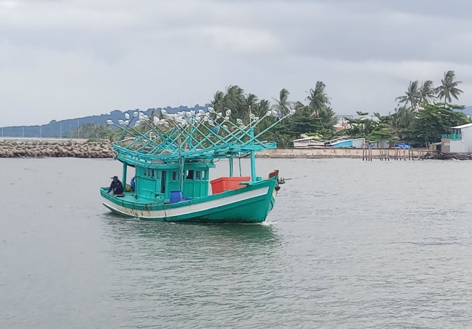 Khẩn trương tìm kiếm 4 ngư dân nhảy xuống biển mất tích. (Ảnh minh họa)