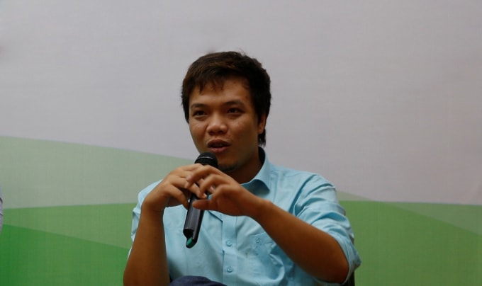 Nhà báo Đinh Đức Hoàng.