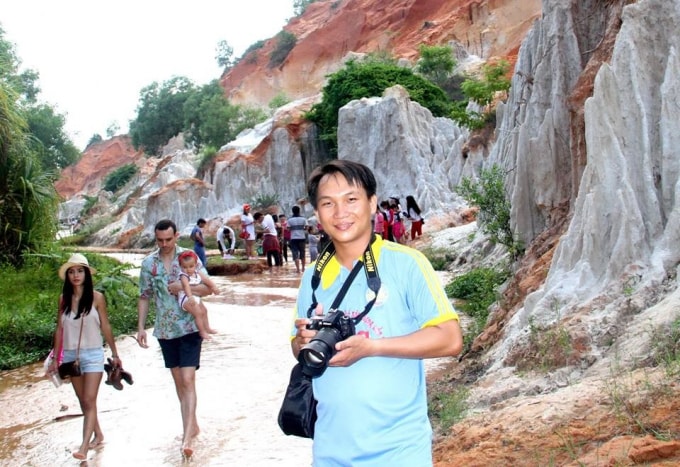 Nhà báo Trương Hòa Hội - Báo Tiền Phong tại TP. Cần Thơ.