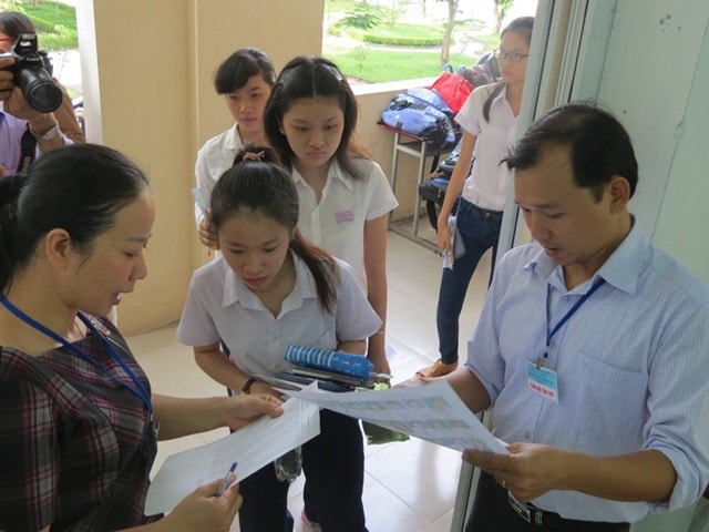 Bộ GD&ĐT sẽ siết chặt an ninh kỳ thi THPT quốc gia, cho thí sinh tự do thi cùng học sinh lớp 12. Ảnh: TL