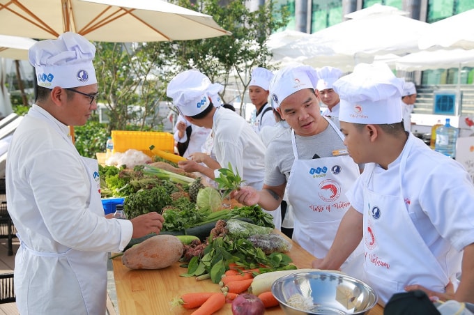 Cuộc thi Đầu bếp FLC “Taste of Vietnam” quy tụ nhiều thí sinh tài năng.