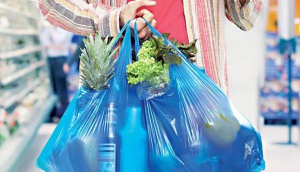 Hà Nội đặt mục tiêu đến năm 2020, 100% siêu thị, trung tâm thương mại “nói không” với túi nilon khó phân hủy. (Ảnh minh họa)