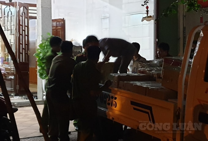 Thu giữ nhiều tài liệu quan trọng phục vụ cho công tác điều tra.