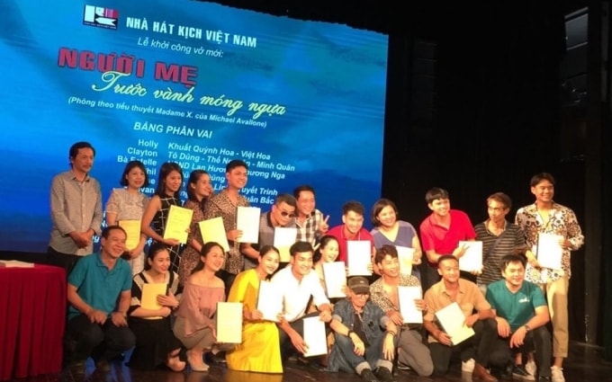Ê kíp thực hiện vở