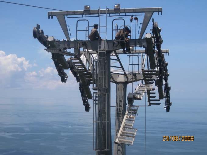 Xây dựng tuyến cáp treo số 1