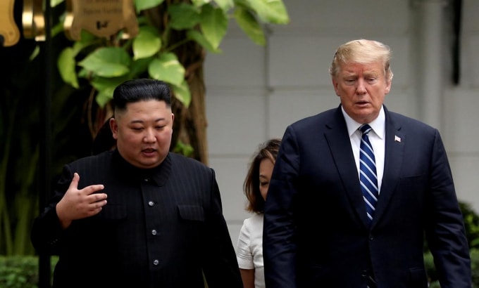 Ông Kim Jong-un và Donald Trump trong cuộc gặp tại Hà Nội hồi tháng 2. Ảnh: Reuters