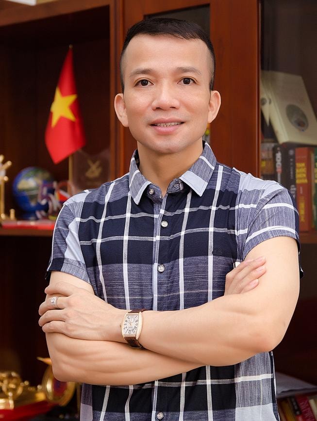 Đại tá, TS Nguyễn Tiến Dũng đã có được cho mình