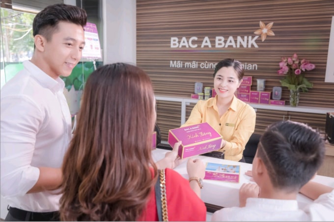 Quà tặng hấp dẫn được BAC A BANK gửi tặng đến khách hàng.