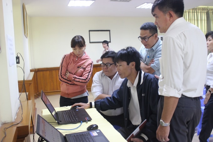 Sắp tới Cục TMĐT và Kinh tế số sẽ xây dựng khu hàng Việt trên thương mại điện tử trực tuyến để giúp cho DN quảng bá thương hiệu hàng Việt, kết nối giao thương, xuất khẩu thuận lợi. (Ảnh TL)