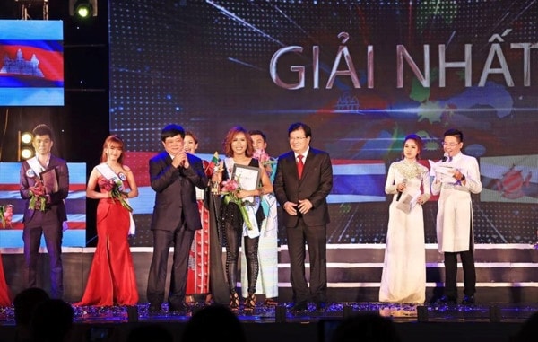 Lễ trao giải “Cuộc thi Tiếng hát ASEAN + 3” năm 2017. Ảnh: PV