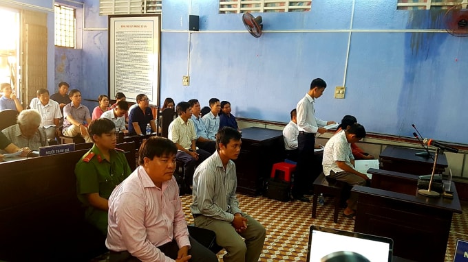 Bị cáo Phương và Thanh tại phiên tòa.