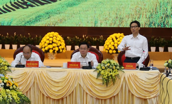 Phát biểu tại buổi làm việc, Phó Thủ tướng Chính phủ Vũ Đức Đam cho biết cần quan tâm đầu tư cho y tế, giáo dục vùng đồng bào dân tộc thiểu số, đặc biệt là chăm lo cải thiện dinh dưỡng, đổi mới giáo dục cho trẻ em .