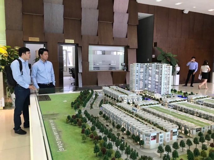 Việc quản lý, xiết chặt giấy phép cũng như các tính chất pháp lý đã khiến cho thị trường căn hộ thứ cấp trầm lắng hơn trong giao dịch.