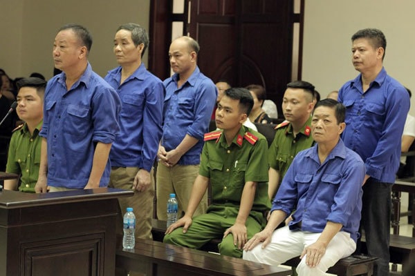 Trùm bảo kê Hưng