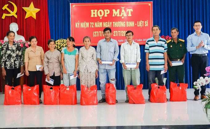 Tập đoàn Tân Hiệp Phát đã nhận phụng dưỡng suốt đời 9 gia đình chính sách và mẹ Việt Nam Anh hùng.