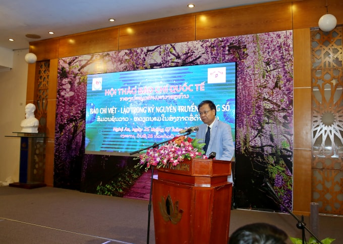 Đồng chí Savankhone Razmountry, Thứ trưởng Bộ Thông tin, Văn hóa và Du lịch Lào, Chủ tịch Hội Nhà báo Lào phát biểu.