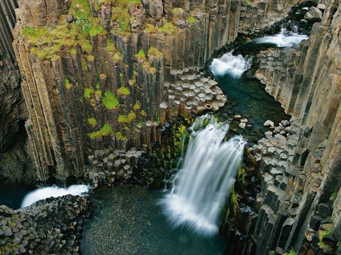 Thác nước Litlanesfoss.