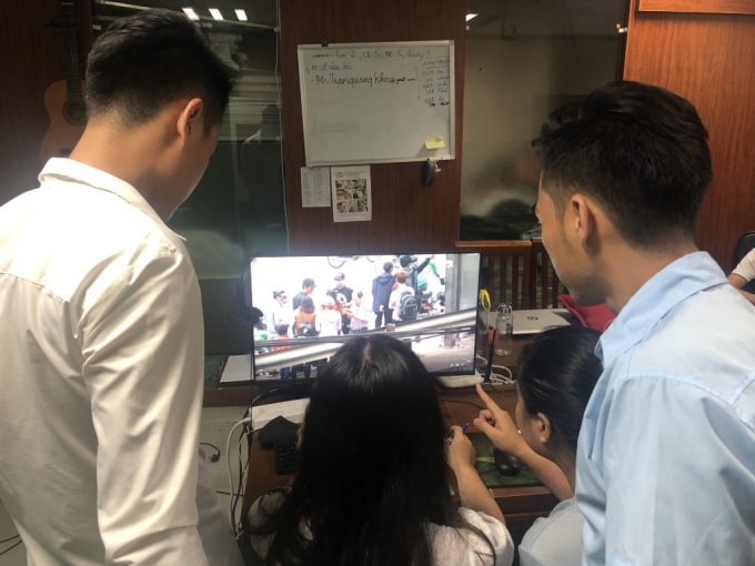 Dựng lại hiện trường tác nghiệp.