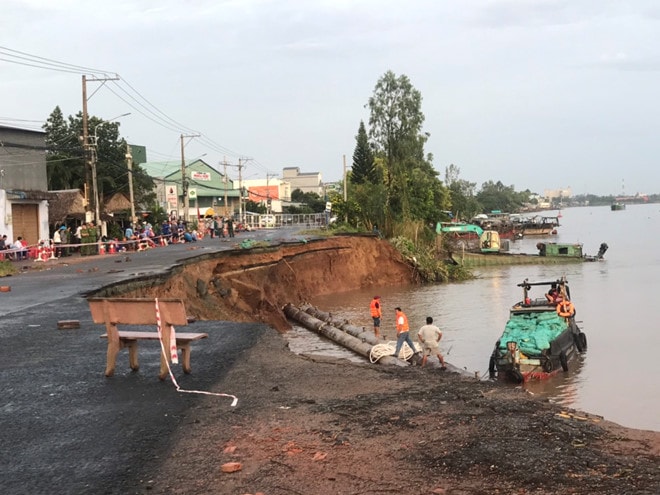 Bộ GTVT chỉ đạo khắc phục sự cố sạt lở, bảo đảm an toàn giao thông Quốc lộ 91. Ảnh: TL