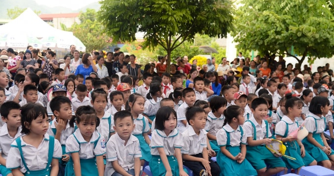 Các nhà sản xuất sữa nên quan tâm bổ sung thêm nhiều vi chất quan trọng vào sản phẩm sữa để góp phần cải thiện thể trạng người Việt