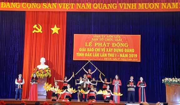 Đắk Lắk tổ chức Giải báo chí xề xây dựng Đảng lần I năm 2019. Ảnh: qdnd.vn.
