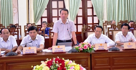 Ông Phan Thiên Định, Phó Chủ tịch UBND tỉnh Thừa Thiên Huế phát biểu tại Hội nghị.