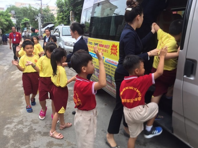 Học sinh đến trường và ra về, phụ huynh đều nhận được tin báo thông qua máy quét dấu vân tay
