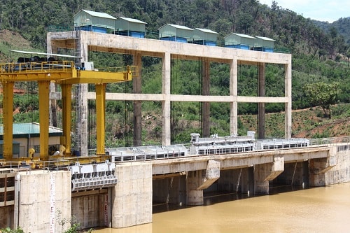 Thủy điện 13 triệu m3 ở Đắk Nông kẹt cửa van, dọa vỡ đập, đe dọa nghiêm trọng khu vực hạ du các tỉnh Đắk Nông, Bình Phước, Lâm Đồng . Ảnh: TL