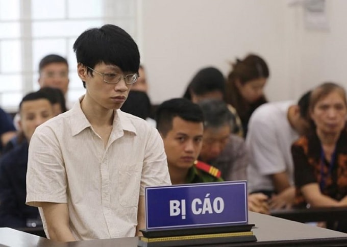 Bị cáo Nguyễn Anh Tú tại tòa.