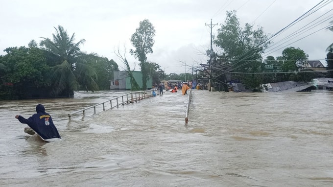 Phú Quốc ngập lịch sử, hàng nghìn người vật lộn trong trận