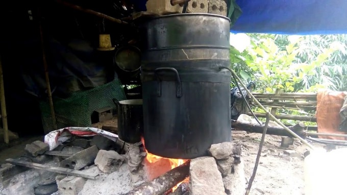 Hà Nội: Đồng loạt các ban ngành ra quân kiểm tra, giám sát hoạt động sản xuất, kinh doanh rượu không có giấy phép.