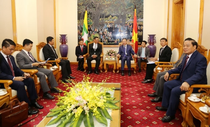 Đại tướng Tô Lâm tiếp Ngài Aung Soe, Thứ trưởng Bộ Nội vụ Cộng hòa Liên bang Myanmar. Ảnh: BCA
