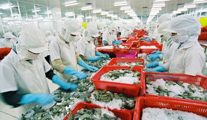 Tăng giờ làm thêm nhưng cần phải đảm bảo quyền lợi của người lao động.