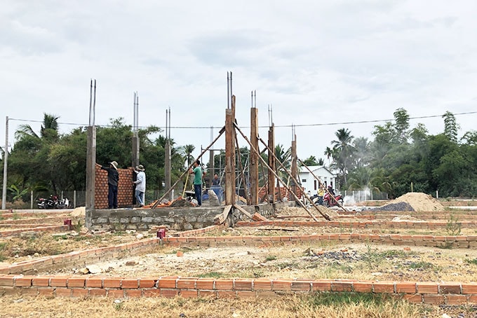 UBND tỉnh Khánh Hòa vừa lên tiếng cảnh báo về tình trạng phân lô bán nền trái phép trên địa bàn (Ảnh baokhanhhoa.vn)