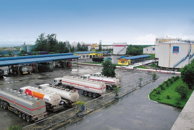 Tổng kho xăng dầu Đình Vũ cung cấp xăng dầu cho hầu hết các tỉnh thành Bắc Bộ.
