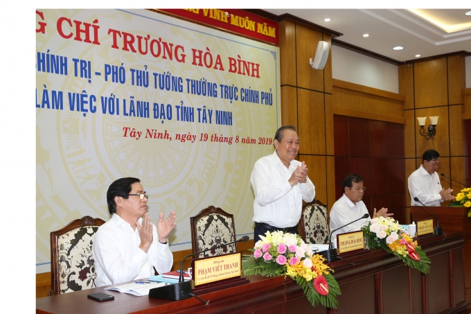 Uỷ viên Bộ Chính trị, Phó Thủ tướng Thường trực Chính phủ Trương Hòa Bình trong buổi làm việc với lãnh đạo tỉnh Tây Ninh. Ảnh: VGP
