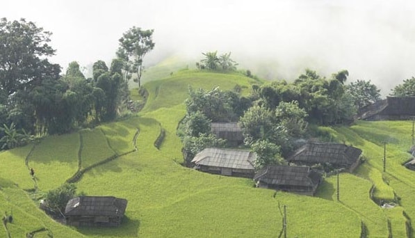 Ở Bản Phùng phần đông là người La Chí, những con người hiền lành như cỏ cây, rất hiếu khách: Ảnh TL.