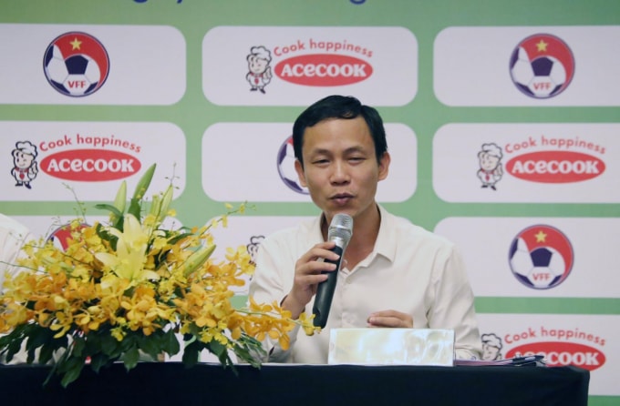 Ông Nguyễn Minh Châu - Phó Tổng Thư ký VFF phát biểu tại buổi lễ. Ảnh: VFF