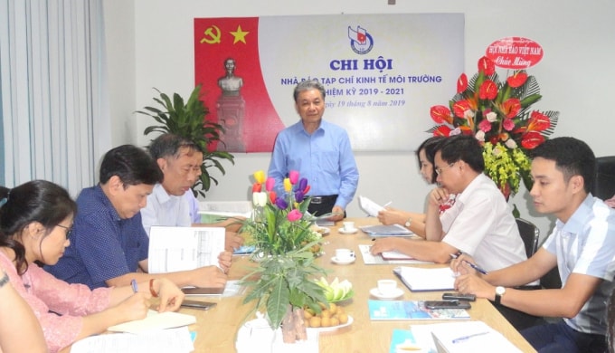 Đồng chí Trương Mạnh Tiến – Thư ký Chi hội, Tổng Biên tập Tạp chí KTMT phát biểu tại Đại hội. Ảnh: PV